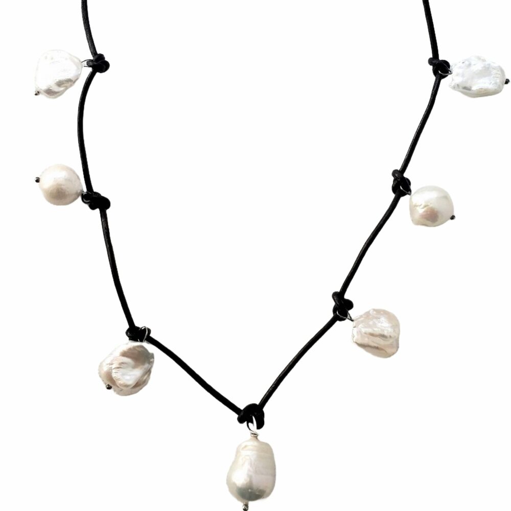 7 Baroque Pearl Leather Necklace - Black (LN-906032)