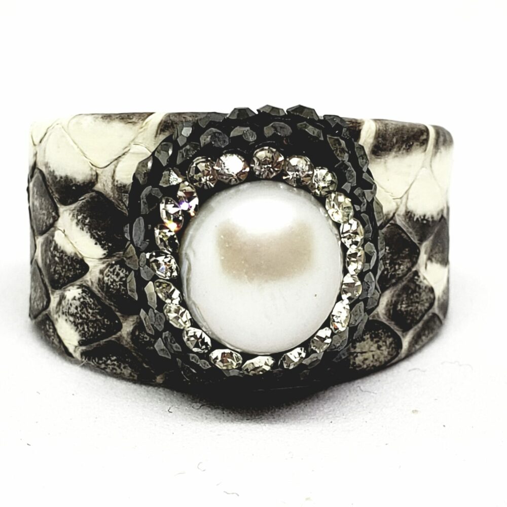 Python Ring - Black & White (LR-805094)