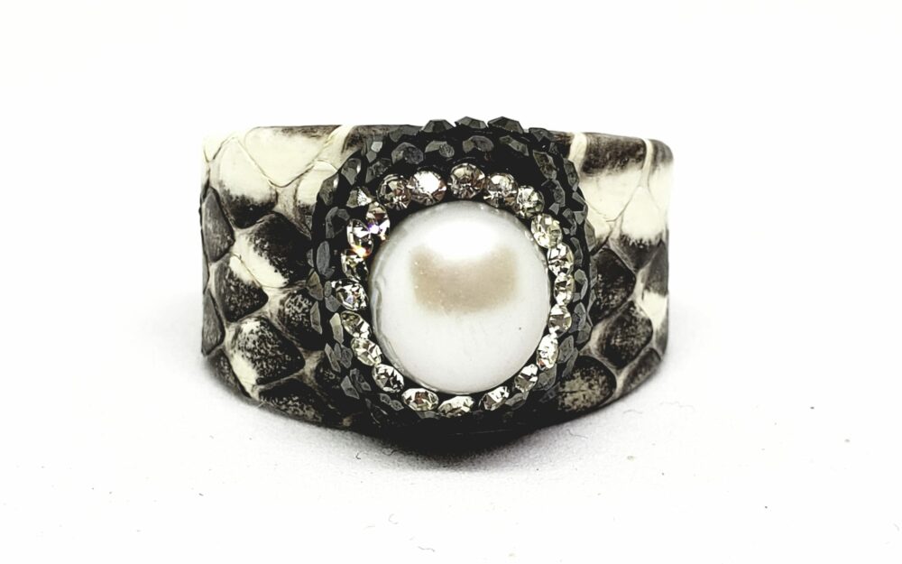 Python Ring - Black & White (LR-805094)